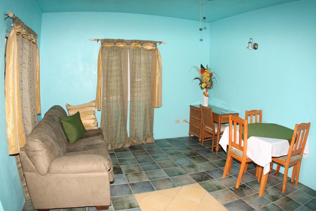 Lamblion Holiday Apartment Freemans Room photo
